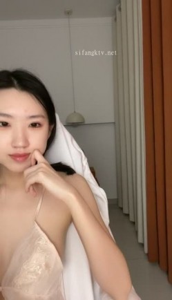 重磅！兄弟们！最正宗校花来啦，【麻辣香锅】，大学生，完美身材，阴毛这么旺盛欲望强烈 截图14