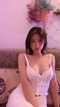 20小时核弹！极品短发美女与情人约炮大合集！【美少妇】 截图5