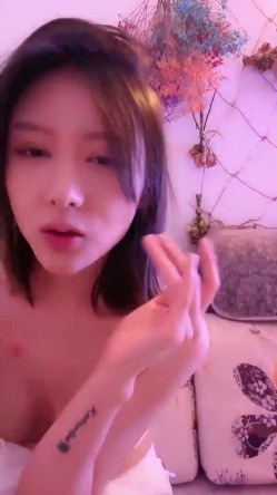 20小时核弹！极品短发美女与情人约炮大合集！【美少妇】 截图7