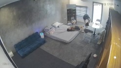 黑客破解家庭网络摄像头偷拍住毛坯房的年轻情侣疯狂做爱有时一天做爱几次 截图6