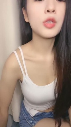 稀有火爆尤物【柠美】诱舞自慰，狂插无套啪，内射安排，短期下海尤物，可遇不可求 截图6