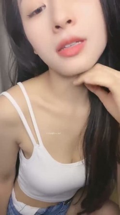 稀有火爆尤物【柠美】诱舞自慰，狂插无套啪，内射安排，短期下海尤物，可遇不可求 截图9