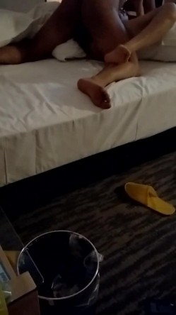 “机关Q干你爽不爽”场面火爆淫荡同老铁酒店3P少数民族风骚大奶人妻少妇前后齐开轮番抽插干出白浆对白淫荡 截图4