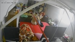【极品稀缺 ️破解摄像头】极品服务员宿舍日常 ️小姐姐年轻美乳好坚挺 穿搭职业装制服很有气质 距离超近 高清1080P版 截图1