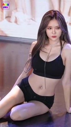 热传LPL前职业选手WE大舅子前妻【金提莫】女团成员下海一步步火力全开最后赤裸裸露壁道具自慰 截图4