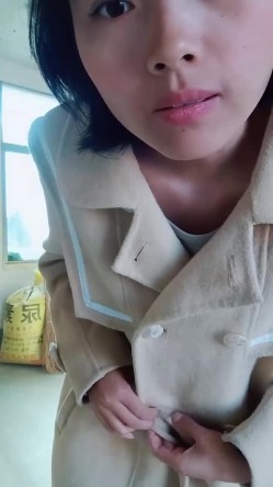 【艳艳子】山村反差少妇~!!无套啪啪~操到怀孕~三个月~~！家里车库偷偷播~自慰怕发现，农村集市，别有风味！ 截图16