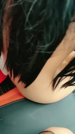 妙龄美少女身材一流奶子BB没得说完美最主要是够骚与炮友车震把尿都操出来了 截图14