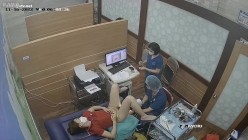 《妇产科监控破解》多位美女少妇张开大腿让医生又抠又摸检查阴道 截图10