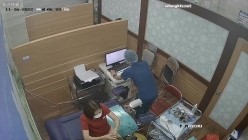《妇产科监控破解》多位美女少妇张开大腿让医生又抠又摸检查阴道 截图15