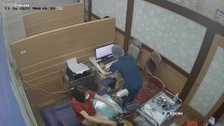 《妇产科监控破解》多位美女少妇张开大腿让医生又抠又摸检查阴道 截图16