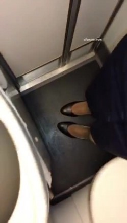 【真实空姐】各大航空美丽空姐不欲人知的真实反差 截图5
