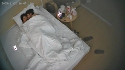 酒店偷拍 连续两天入住情侣气质甜美又身材不错的美女喜欢上位榨取男友精液 截图16