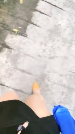 户外露出，真实刺激！~【你的户外小淫妇】，商场公园地摊 截图15