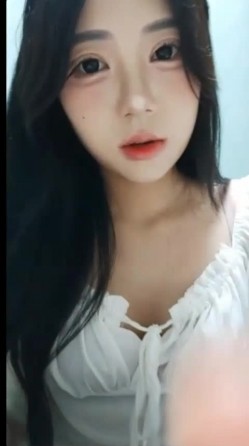 顶级BJ下海-卧蚕小网红【soeun】福利私拍，约啪自慰反差舔食吸茎艹穴抽插相当火爆 截图7