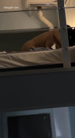 “用逼使劲夹我”对白超淫荡，最新推特博主【我的枪好长啊】肌肉体育生联合单男3P爆操羞辱极品身材人妻高潮颤抖尖叫内射 截图11