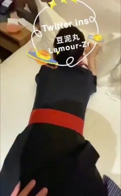 推特东航乘务员极品空姐【豆泥丸】福利私拍，足交啪啪女神骚起来是真顶，170完美长腿炮架 截图10