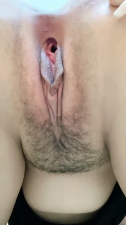 36D大奶学妹【小涵不懂爱】甜美可爱~大奶肥鲍~道具自慰 截图10