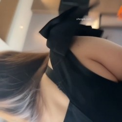 超顶级绿帽博主，【暖暖小淫妻】下，看老婆被各单男干，95年的，超级骚，还有3P 截图12