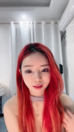 绿播舞蹈系尤物【无虞】顶级完美身材 狂跳抖音热门歌曲 奶子时不时的蹦出来相当的哇塞 截图8