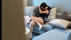 绿帽淫妻大神『李李Momo』带老婆参加多人活动，轮流do出白浆，老婆在别人身上从被动到主动，把单男榨干 截图6