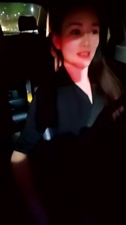 推荐！极品御姐~滴滴女司机~【微微落幕】勾搭乘客~啪啪~网约车艳遇，骚货床上浪荡至极，刺激 截图4