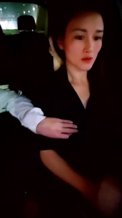 推荐！极品御姐~滴滴女司机~【微微落幕】勾搭乘客~啪啪~网约车艳遇，骚货床上浪荡至极，刺激 截图13