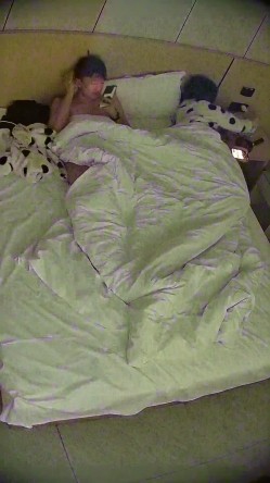 酒店偷拍腰细腿长粉雕玉琢女友上位骑乘姿势超级风骚 截图15