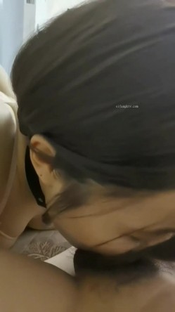 超多漂亮淫妹淫妻淫女友啪啪口交甄选 双凤争屌 口爆裹射 淫荡啪啪 完美露脸 口爆啪啪篇 截图12