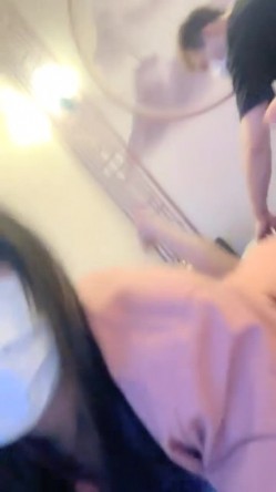 蜜蜜蜜蜜蜜桃 核弹！姐妹网吧勾搭~20小时~【大大蜜桃】无套啪啪~推油，男的边扣边日，真TM爽 截图9
