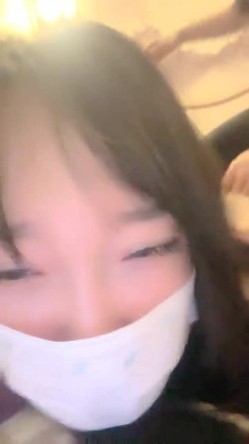 蜜蜜蜜蜜蜜桃 核弹！姐妹网吧勾搭~20小时~【大大蜜桃】无套啪啪~推油，男的边扣边日，真TM爽 截图10
