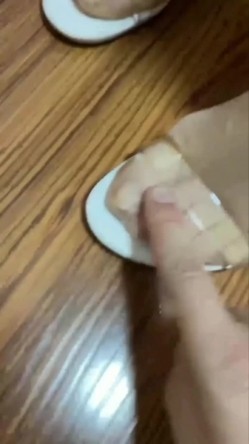 超顶反差婊少妇公务员美熟女【蓝阿姨】厚厚的红唇显得无比性感，口交舌功了得 截图13