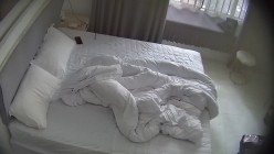 超极品女神女友 黄毛小帅带着校花女友开房 这妹子是真漂亮 扣了半天还上了道具 截图5