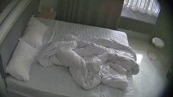 超极品女神女友 黄毛小帅带着校花女友开房 这妹子是真漂亮 扣了半天还上了道具 截图14
