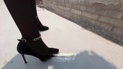 推特火爆淫荡翘臀骚母狗【芬姬夏妓】公园露出调教野战潮喷大号道具紫薇淫水泛滥 截图16