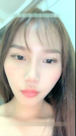 漂亮美女小舟bb和闺蜜一起秀 阴毛不少性欲应该不小 很是诱人 截图6