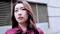 原创国产平台【AVJiali】街头搭讪即约炮，台湾兽医姐姐【琪琪】变身淫乱女优，主动求插到潮吹狂喷口爆吞精！ 截图1