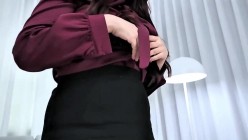原创国产平台【AVJiali】街头搭讪即约炮，台湾兽医姐姐【琪琪】变身淫乱女优，主动求插到潮吹狂喷口爆吞精！ 截图2