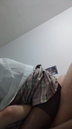 ️【云盘高质露脸泄密】，大眼睛嘟嘟唇，反差婊【诺崽】出租房与男友大玩性爱自拍，情趣制服各种花样，玩的激情 截图14