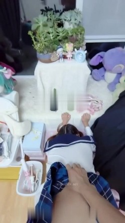 私密电报群震撼泄密！小女友，真实LT情侣，未流出剧情第二季，C服定制精选，无套啪啪，骚话不断 截图5