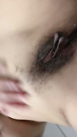 爆乳尤物颜值美女！近期下海收费操逼！道具插穴淫水直流，吸吮舔屌主动骑乘位，大屁股上下猛砸 截图7