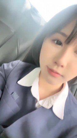 抖音网红！可爱至极！~【京鱼儿】大尺度粉穴天然美乳~哇塞，女神不常来，可遇不可求 截图6