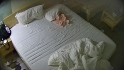 民宿酒店 大哥好福气 有个放得开还配合的肉嘟嘟媳妇儿 操完之后跟一波口爆服务 算自带清理了 截图4