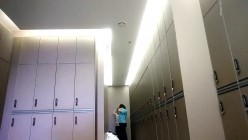 女偷拍客潜入国内洗浴会所更衣化妆间偷拍浴客2锁身偷拍大奶妹 截图15