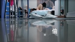 民宿酒店服务员猫眼高清偷拍 ️大学生情侣开房啪啪小哥调教女友像狗一样跪舔鸡巴 截图8