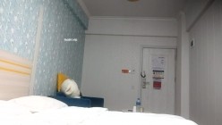 【牛牛探花】，两场上门漂亮小姐姐，年轻温柔，特写了粉穴，被插得水汪汪，淫荡佳作必看 截图1
