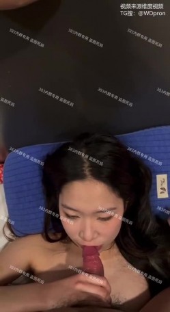 推特陕西暴力美学约炮大神，训狗专业师「383s」《调教炮击》女大捆绑炮击椅，刺激小穴炮击喷水口交调教篇 截图9