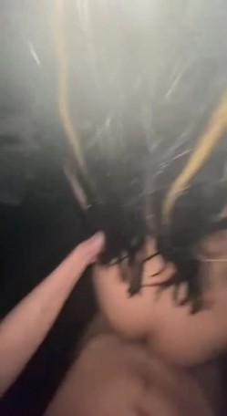 专约极品性感良家人妻，万里挑一的极品，趴窗边翘起翘臀迎接大肉棒进入，表面端庄人妻 私下反差母狗 截图1