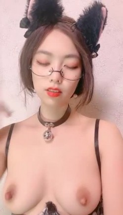 高质量小母狗！【苏苏豆】被干到翻白眼！男主完全没把小母狗当人，全身上下已经被完全开发 截图10
