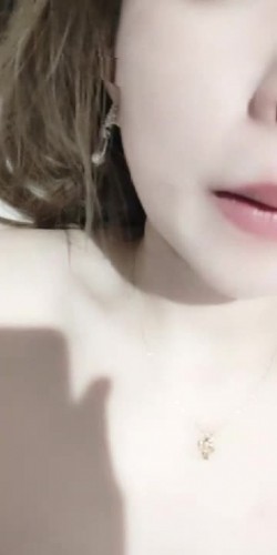 露脸黑丝袜非常耐操的年轻小妹，口活超棒非常淫荡被大鸡巴各种姿势爆草，无套水多表情很骚，呻吟浪叫不止 截图12