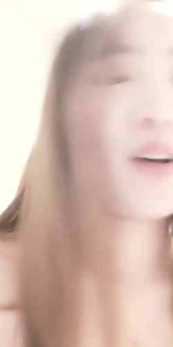 露脸黑丝袜非常耐操的年轻小妹，口活超棒非常淫荡被大鸡巴各种姿势爆草，无套水多表情很骚，呻吟浪叫不止 截图14
